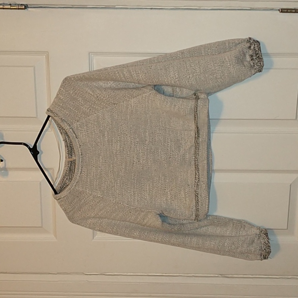 Free People pullover - somewhere between a knit and a sweatshirt - Picture 2 of 7